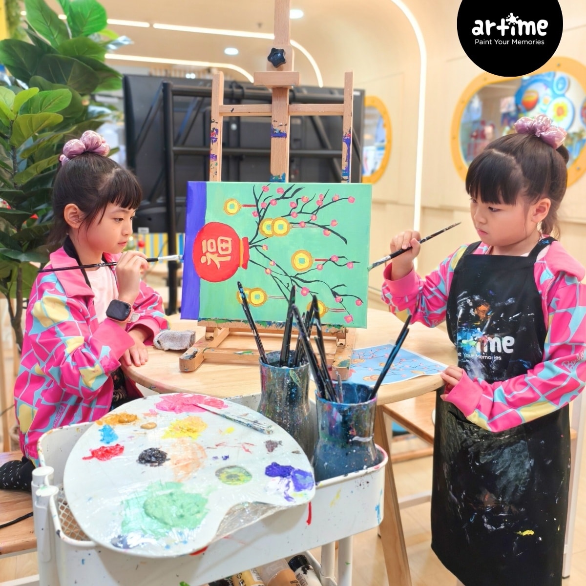 ผู้ใหญ่เพ้นต์ภาพคลายเครียดที่ Artime by Global Art Central Ladprao ชั้น 8
