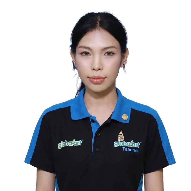 ครูปูเป้ Kru Pupae — Global Art teacher at Central Ladprao, Art Education from Poh-Chang College of Arts